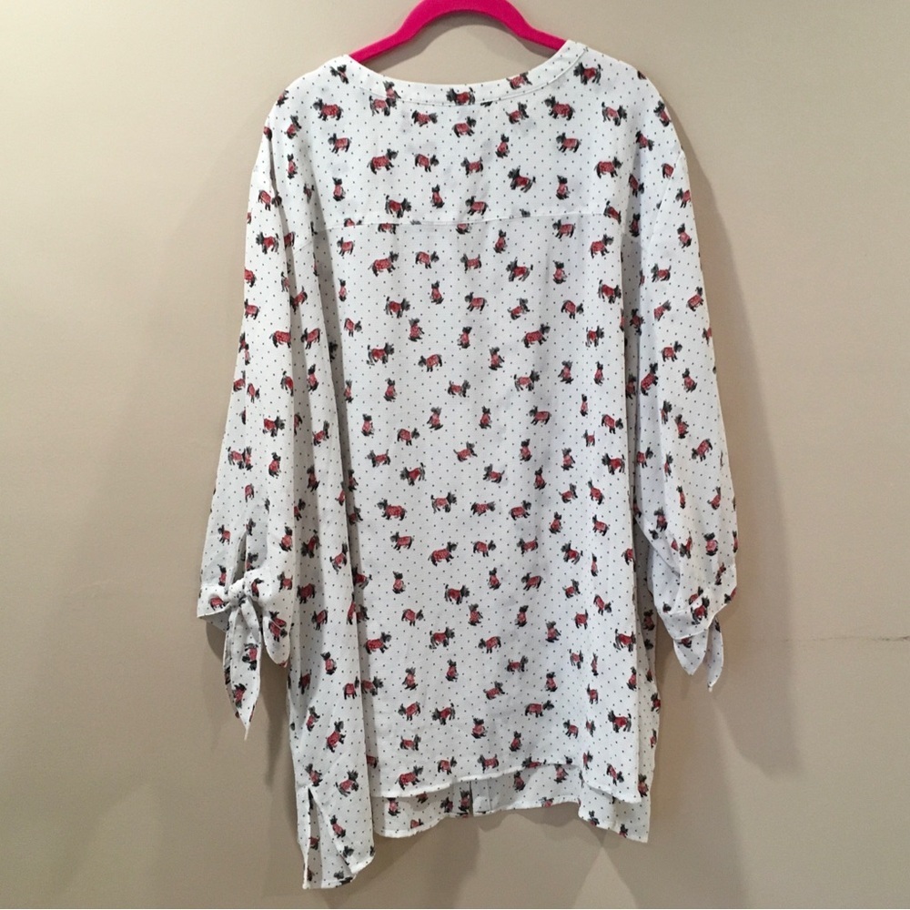 Catherines Women's Blouse Tunic Top All Over Dogs Print White Red Plus 3X 26/28W - Picture 2 of 4